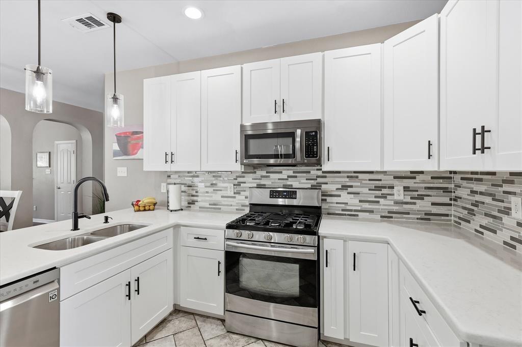 4136 Ellenboro Lane Fort Worth, TX 76244 - Photo 6 of 40