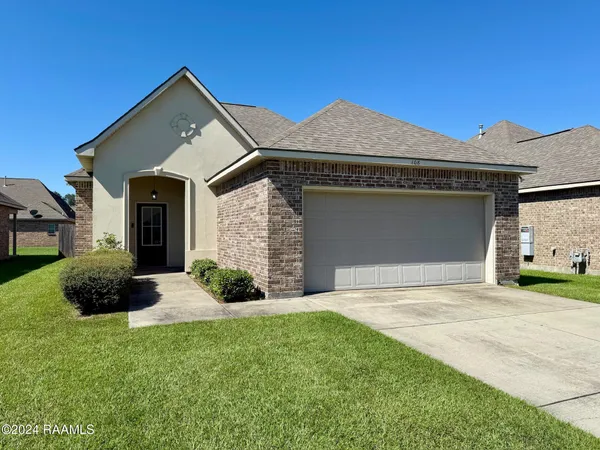$2,000 | 108 Valcour Place, Youngsville, LA 70592