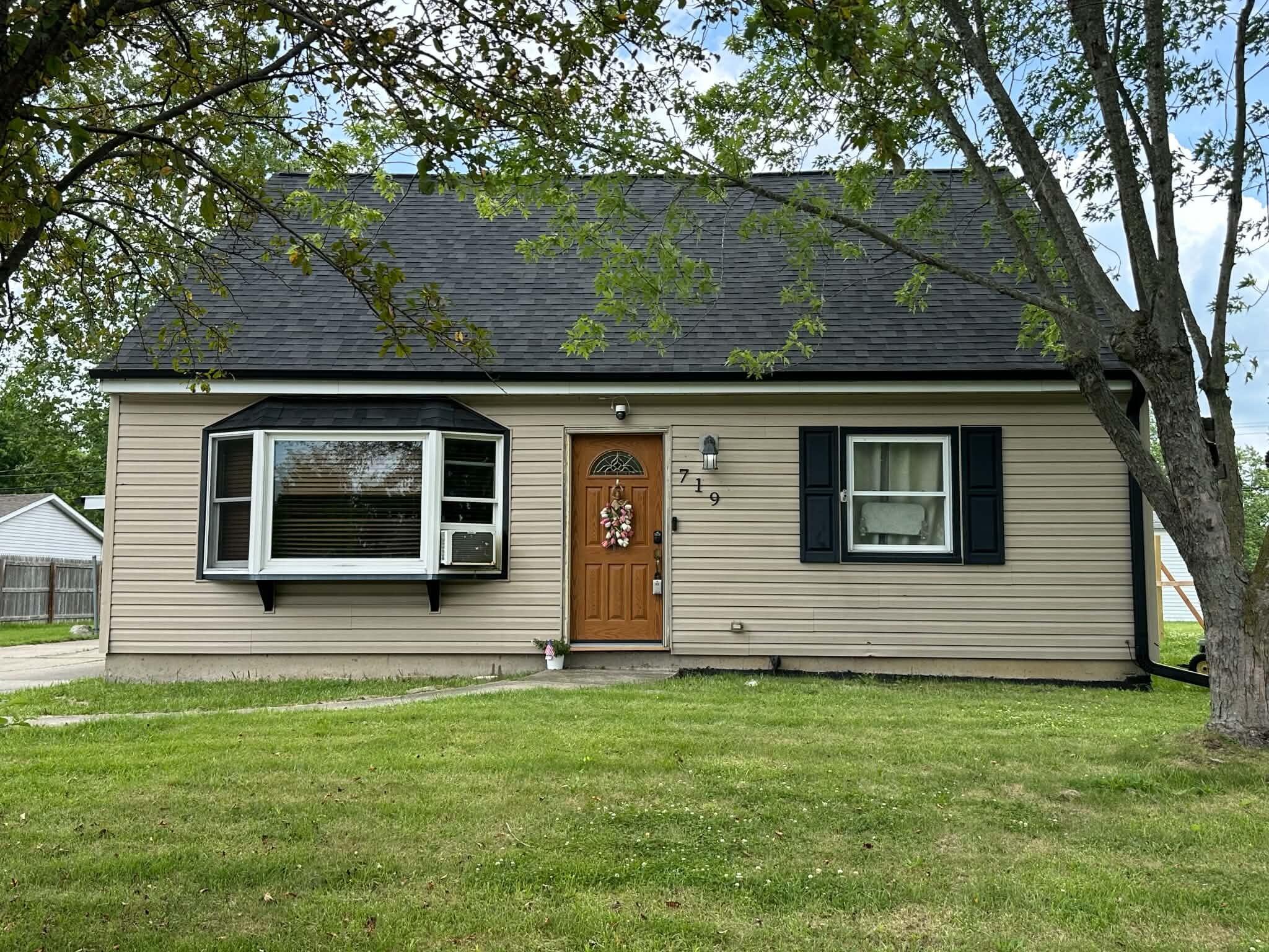 719 Capitol Road Valparaiso, IN 46385 - Photo 37 of 37 2048x1536