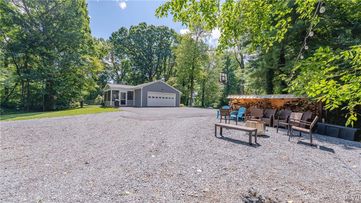 4081 Lilac Road Allentown, PA 18103 - Photo 25 of 30 Gallery Image 25