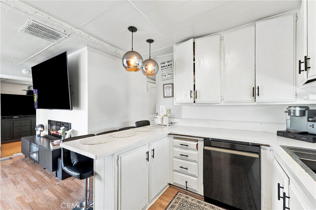 3050 West Ball Road, Unit 10 Anaheim, CA 92804 - Photo 11 of 29 Gallery Image 11