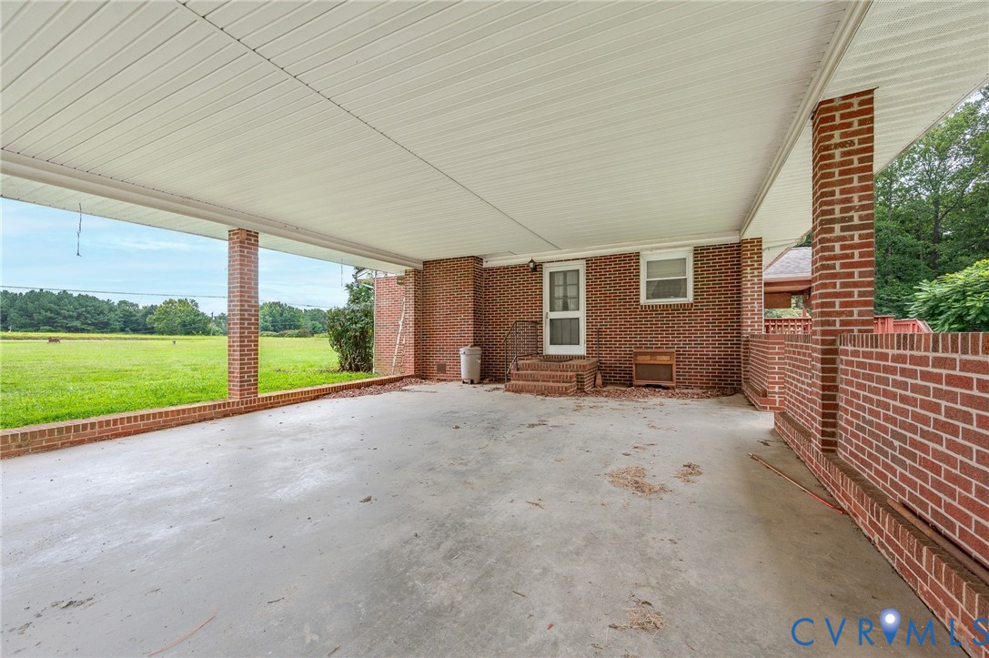 3612 Back Hampden Sydney Road Farmville, VA 23901 - Photo 15 of 17 Carport