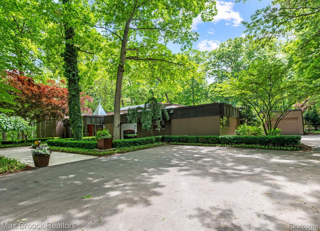 5130 Deep Wood Road Bloomfield Hills, MI 48302 - Photo 8 of 88 Gallery Image 8