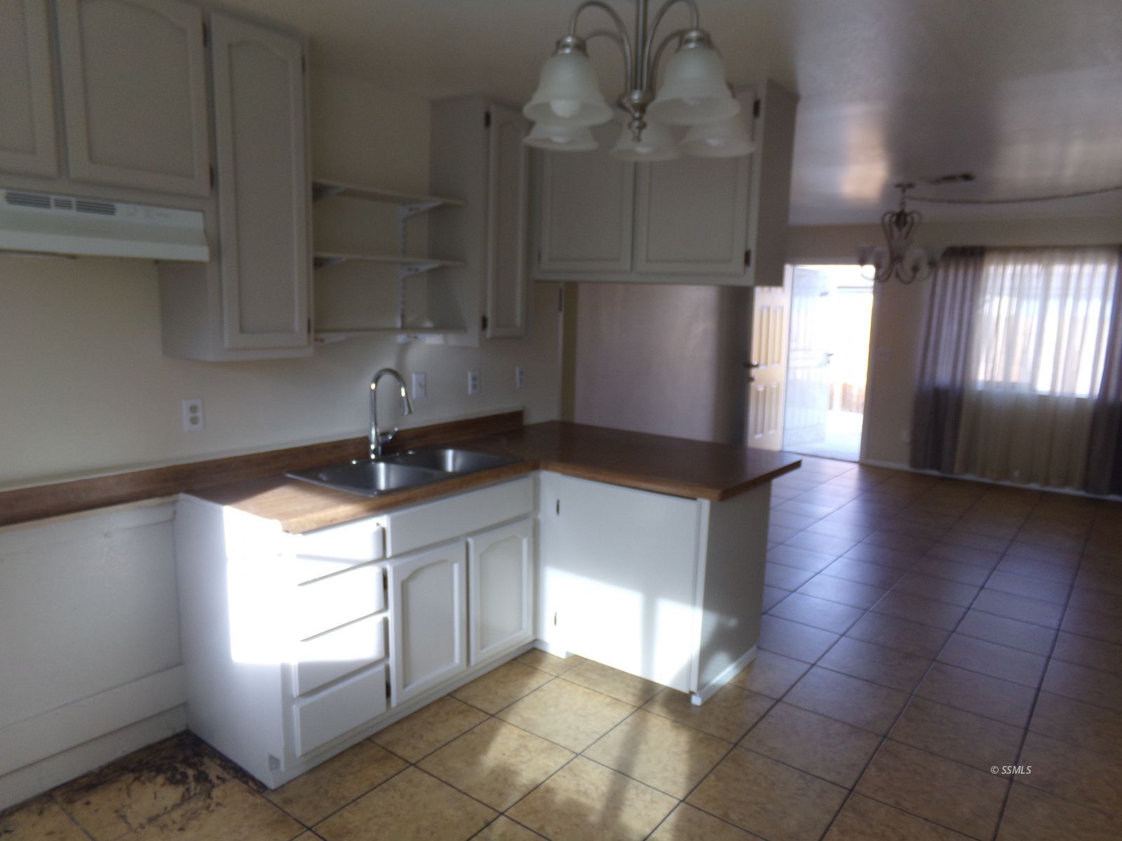 416 West Wilson Avenue Ridgecrest, CA 93555 - Photo 12 of 29