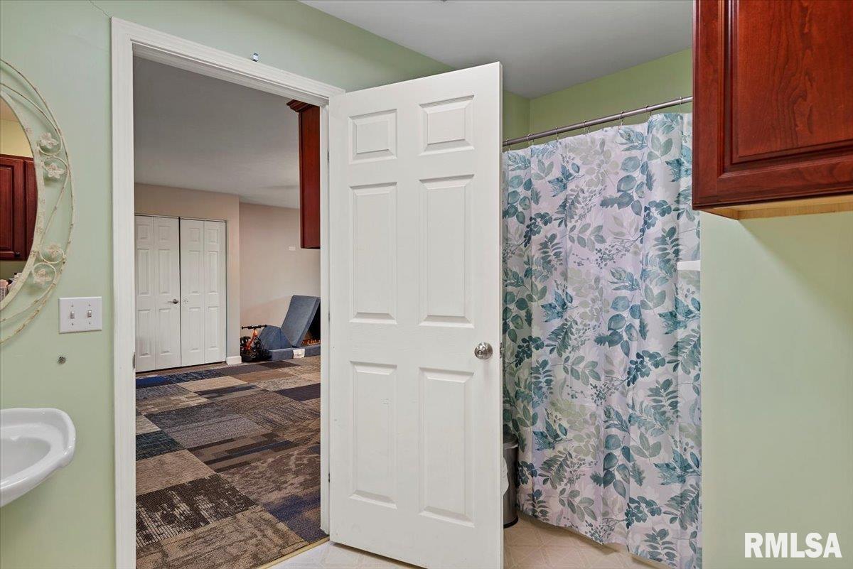 42 Royal Road Springfield, IL 62702 - Photo 34 of 39