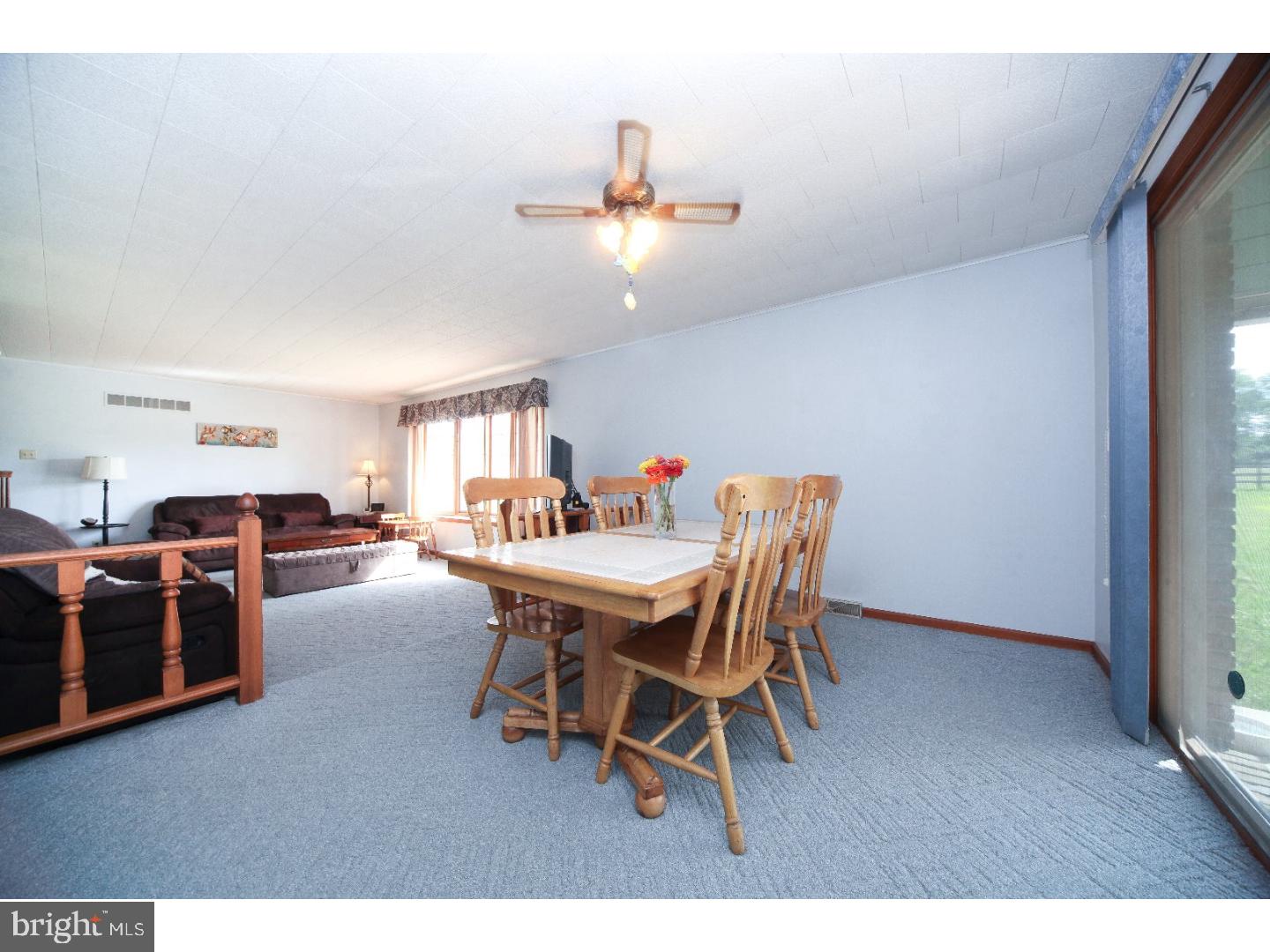 1400 Hendricks Road Pennsburg, PA 18073 - Photo 3 of 25 Dining Room