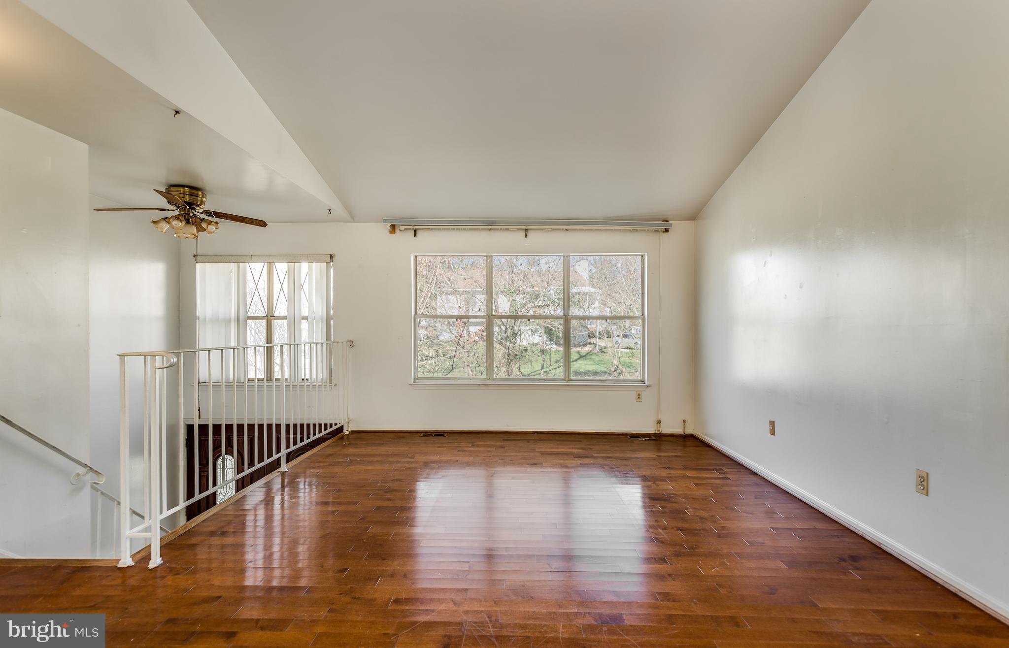 1917 High Timber Road Fort Washington, MD 20744 - Photo 3 of 24 Living Room