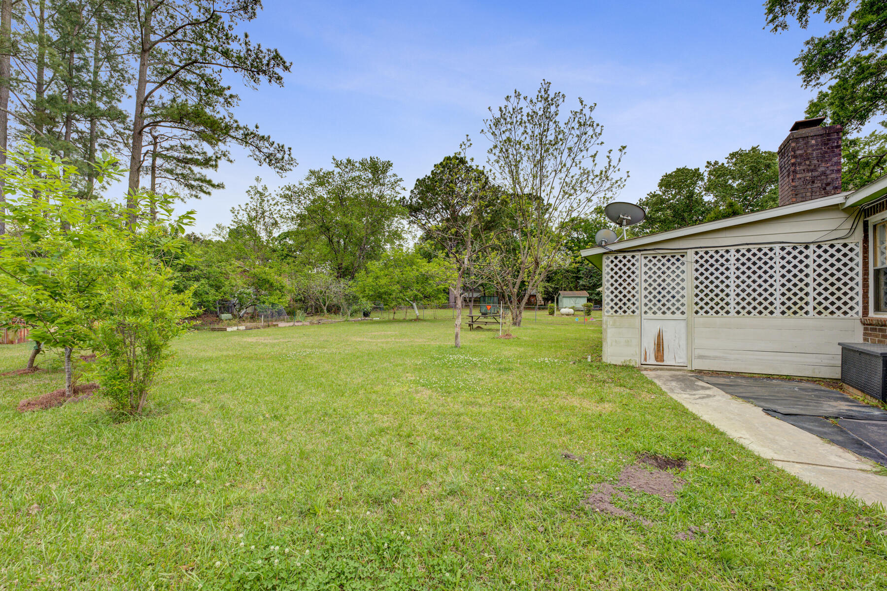 715 Cluster Pines Road Ladson, SC 29456 - Photo 31 of 36 715 Cluster Pines Rd, Ladson SC (31)