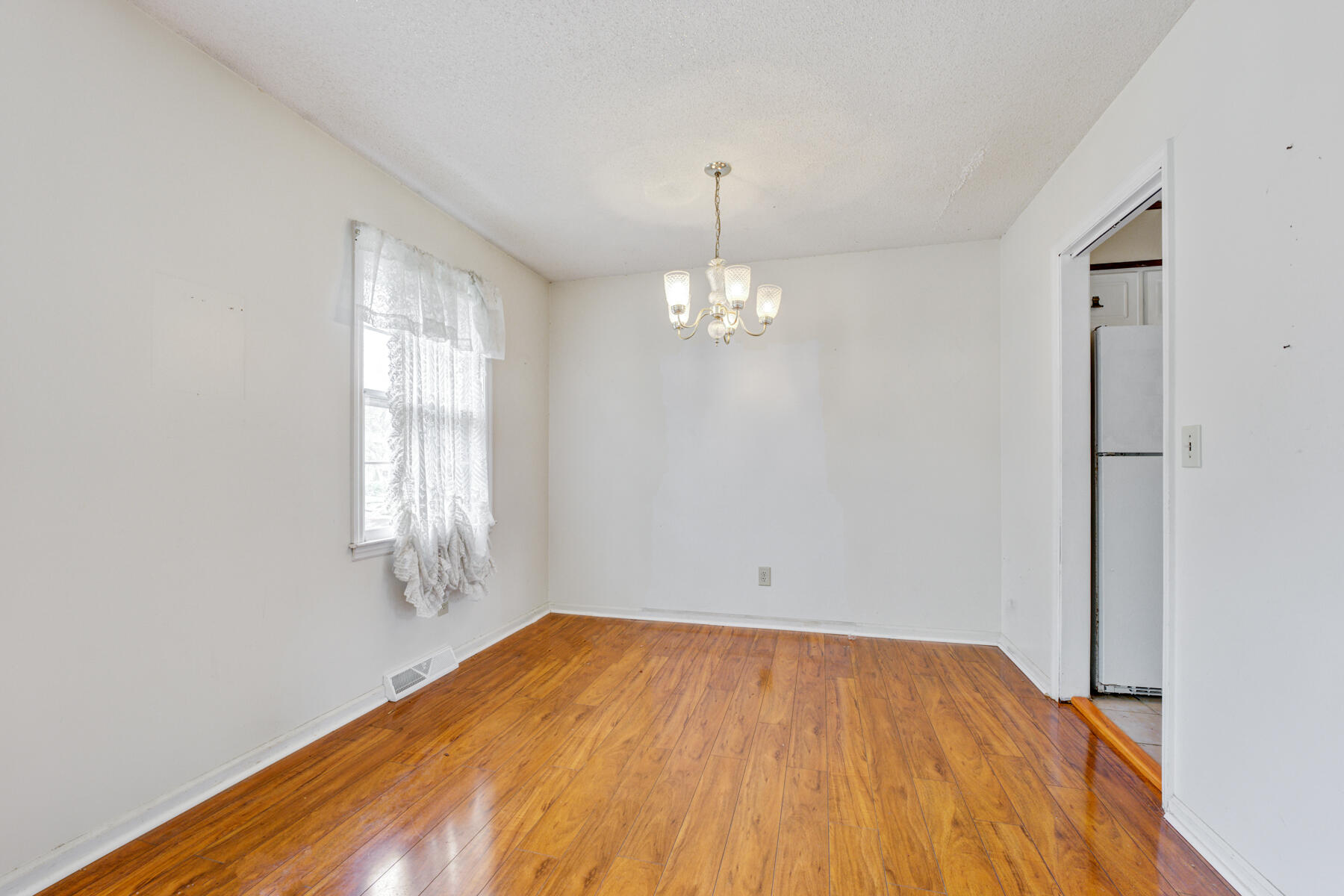 715 Cluster Pines Road Ladson, SC 29456 - Photo 9 of 36 715 Cluster Pines Rd, Ladson SC (9)