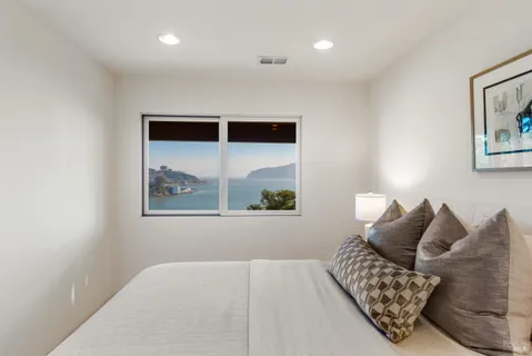 $4,377,000 | 266 Bayview Avenue, Belvedere, CA 94920