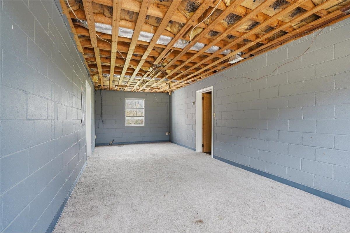11 Spring Valley Road Greenville, SC 29615 - Photo 23 of 27 Gallery Image 23