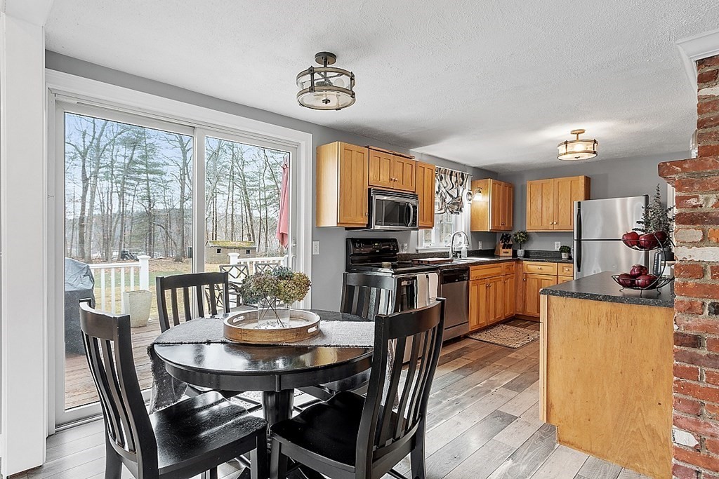 160 New Estate Road Littleton, MA 01460 - Photo 14 of 42 Gallery Image 14