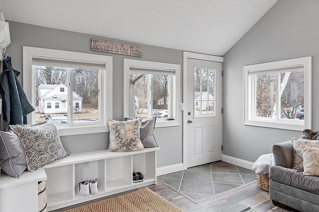 160 New Estate Road Littleton, MA 01460 - Photo 7 of 42 Gallery Image 7