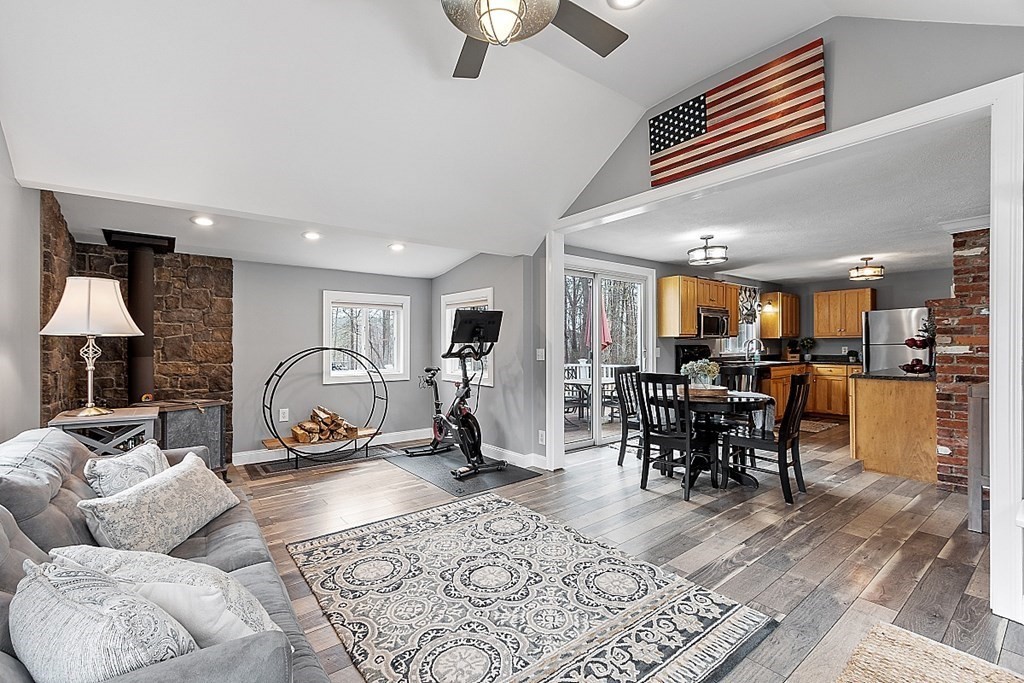 160 New Estate Road Littleton, MA 01460 - Photo 8 of 42 Gallery Image 8