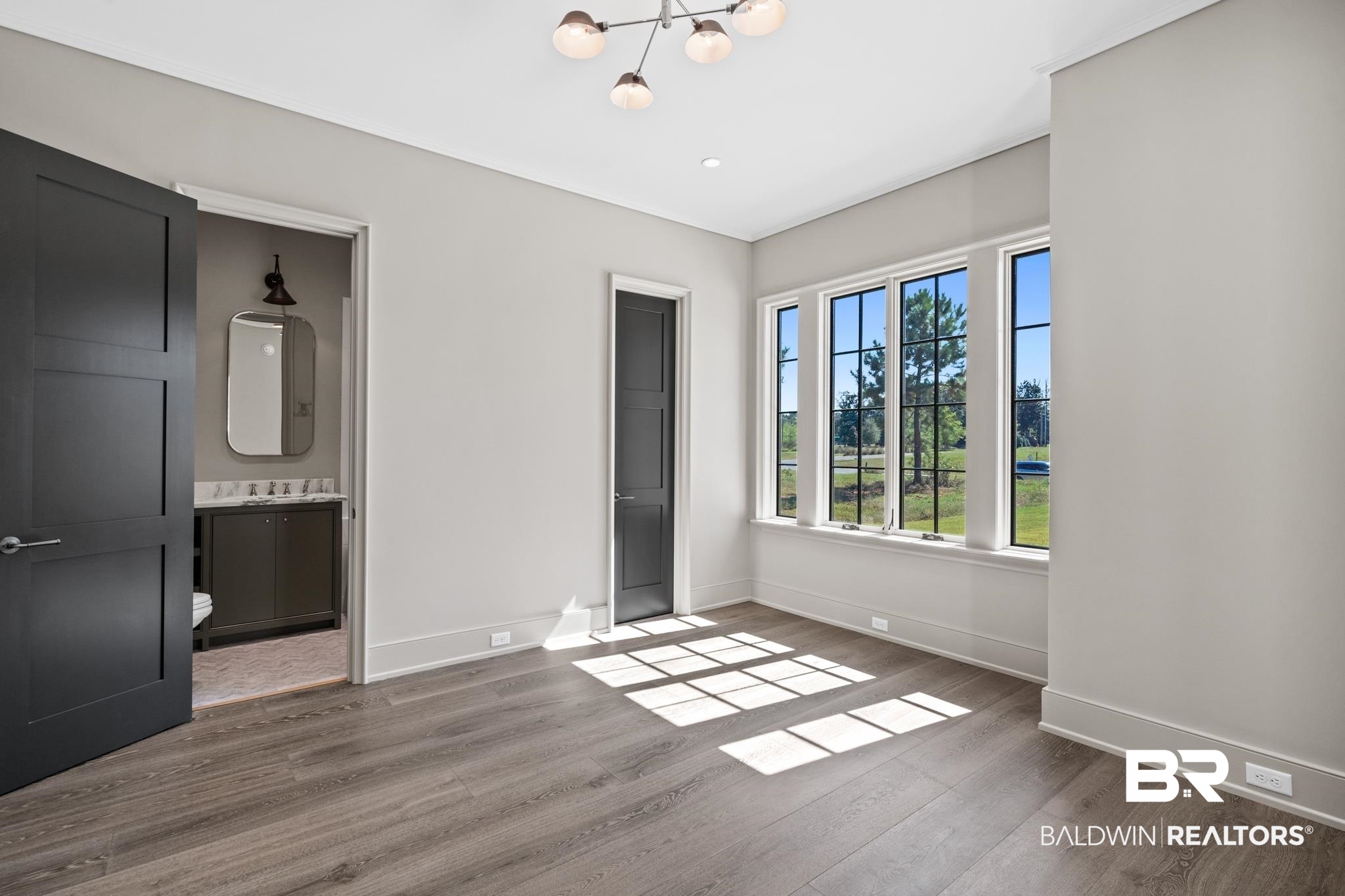 210 Castlands Court Fairhope, AL 36532 - Photo 28 of 50 Guest Suite Downstairs