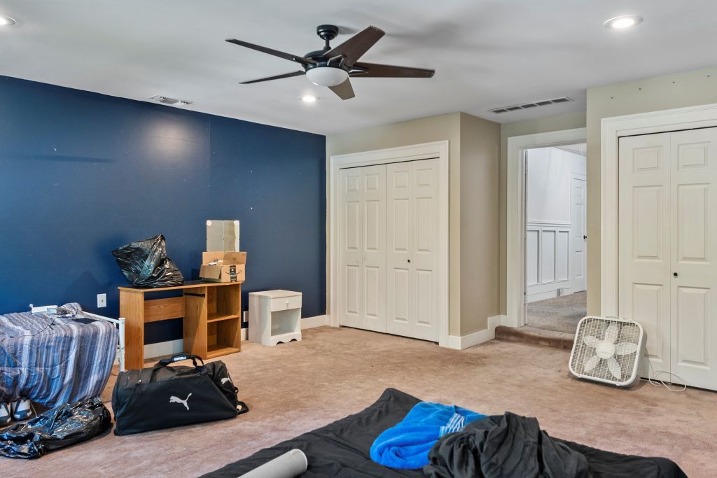 417 South Westlawn Avenue Decatur, IL 62522 - Photo 23 of 40 a living room with furniture and wooden floor