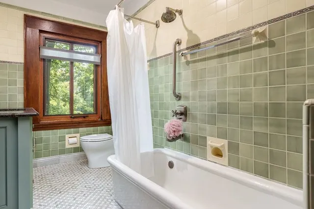 $475,000 | 1308 Harlem Boulevard, Rockford, IL 61103