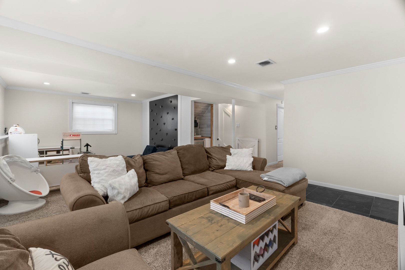 1345 Jefferson Road Hoffman Estates, IL 60169 - Photo 19 of 38 Gallery Image 19