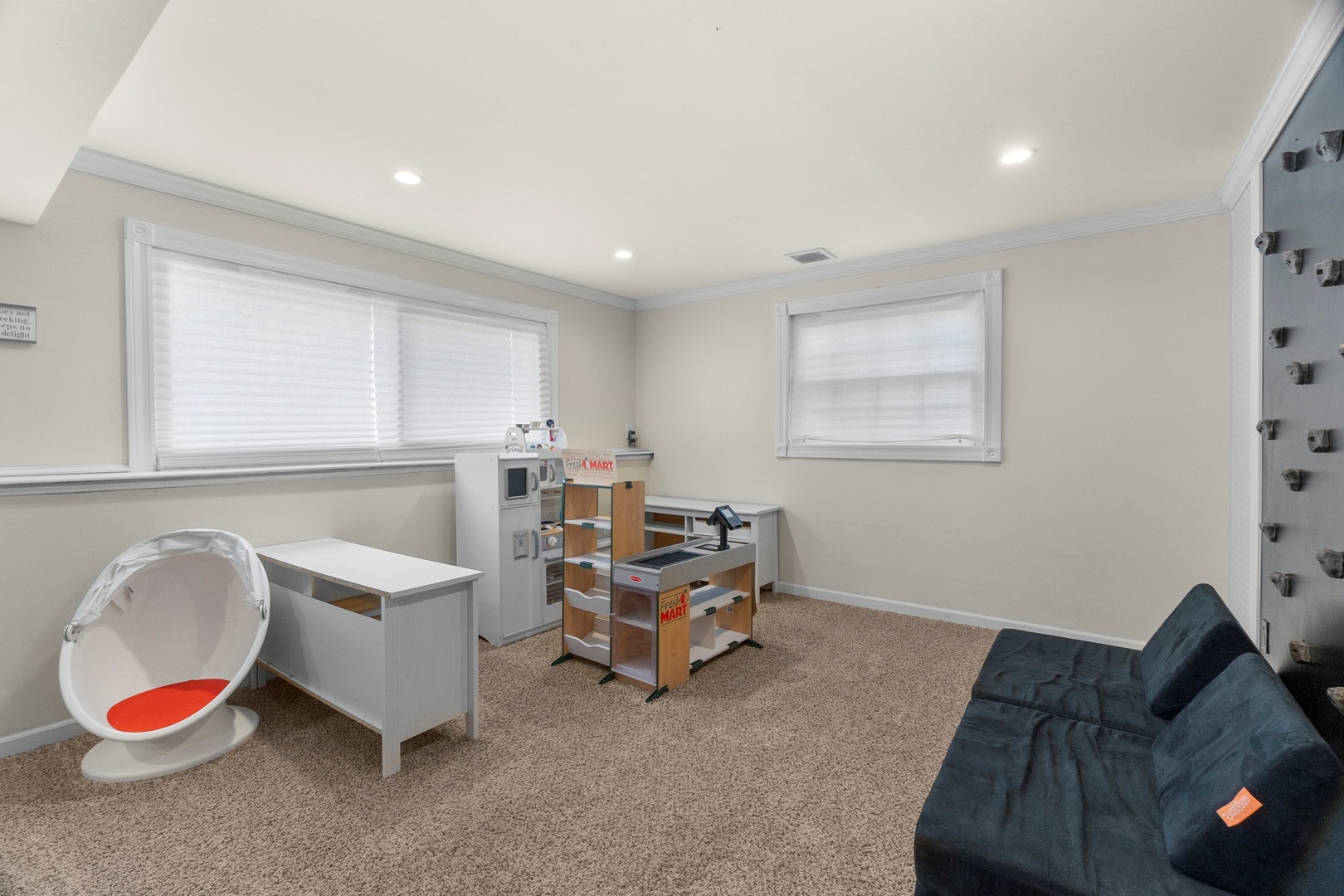 1345 Jefferson Road Hoffman Estates, IL 60169 - Photo 21 of 38 Gallery Image 21