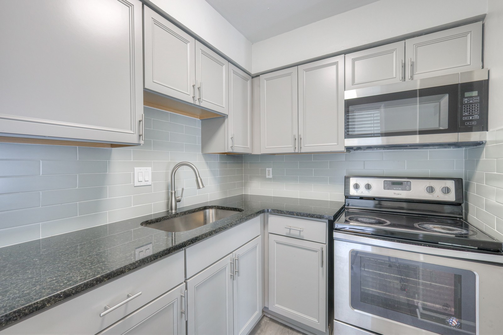 320 Welch Road, Unit O1 Nashville, TN 37211 - Photo 1 of 17 Gallery Image 1