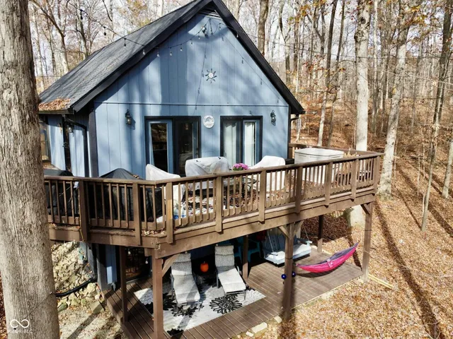 $569,000 | 6427 Buffalo Drive, Nineveh, IN 46164