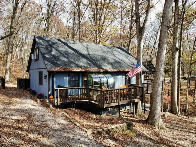 $569,000 | 6427 Buffalo Drive, Nineveh, IN 46164