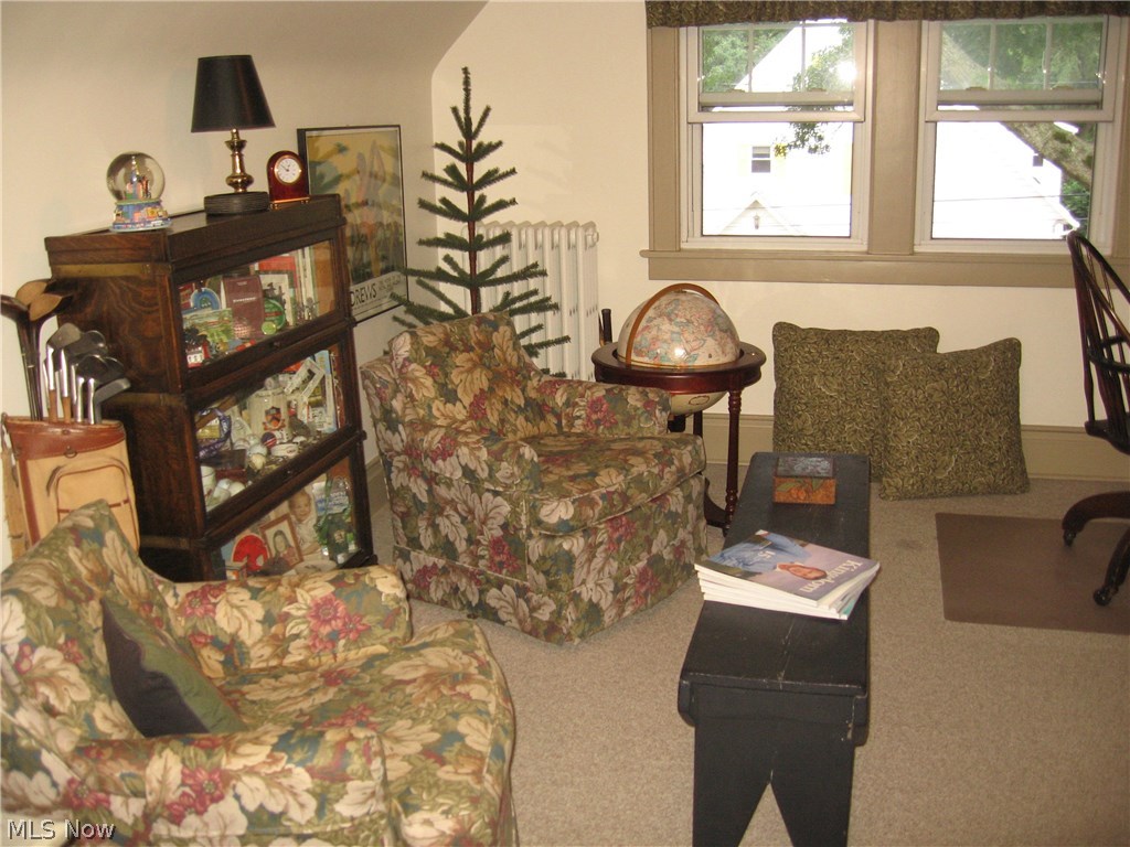 739 Ecton Road Akron, OH 44303 - Photo 23 of 34 BEDRM #5 - NEWER WINDOW - CARPET
