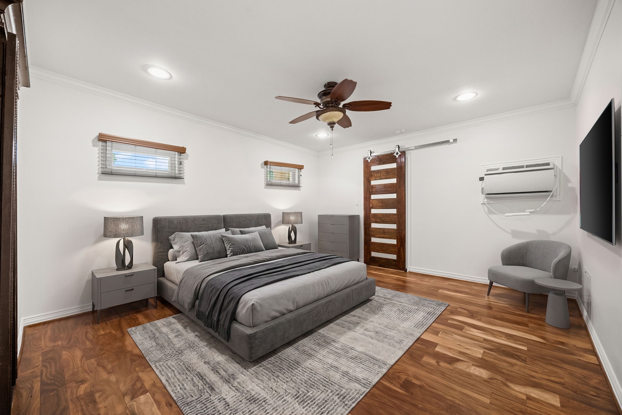 10310 Mayfield Road Houston, TX 77043 - Photo 25 of 49 Primary bedroom virtually staged