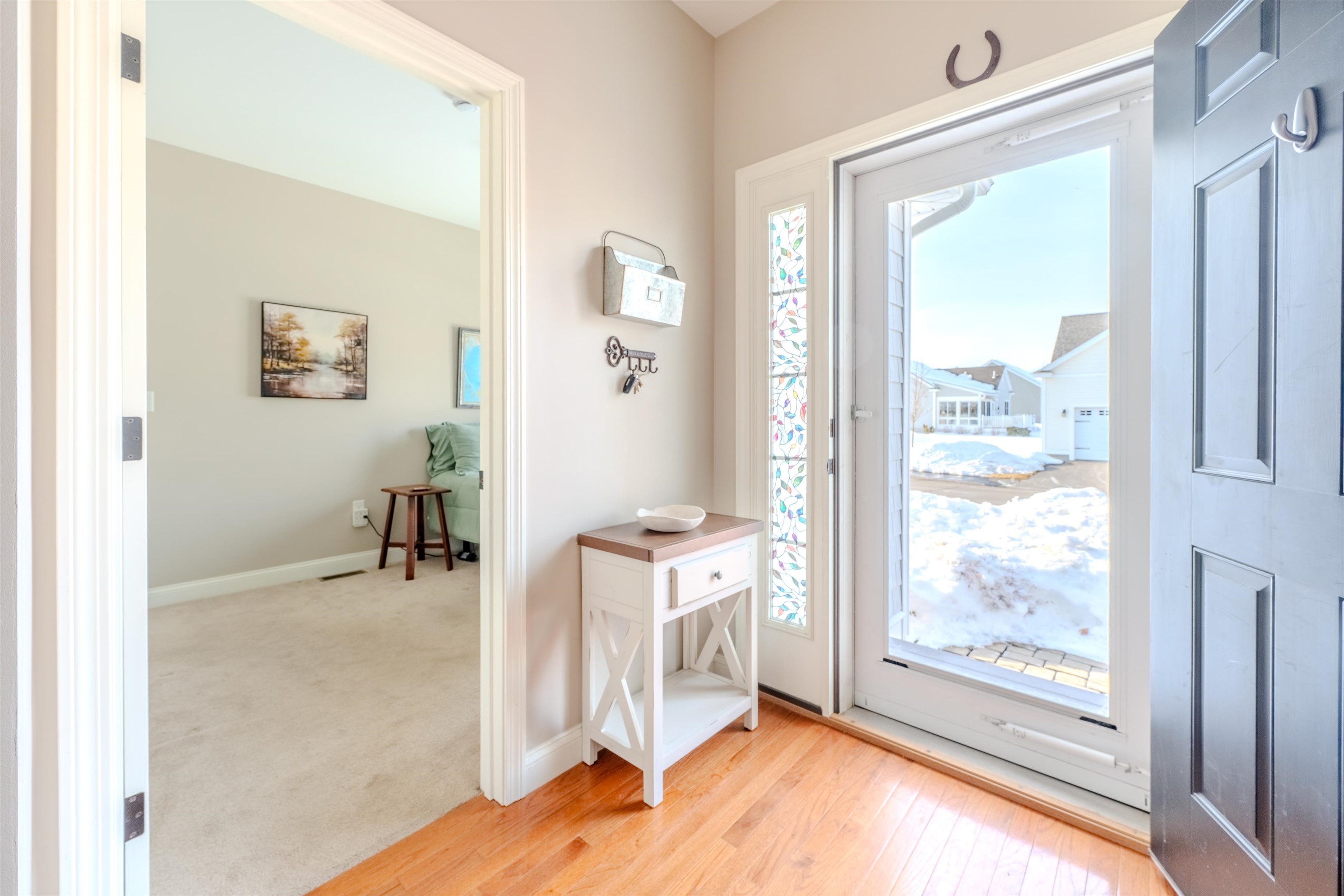 4 Crown Point Circle Merrimack, NH 03054 - Photo 2 of 59