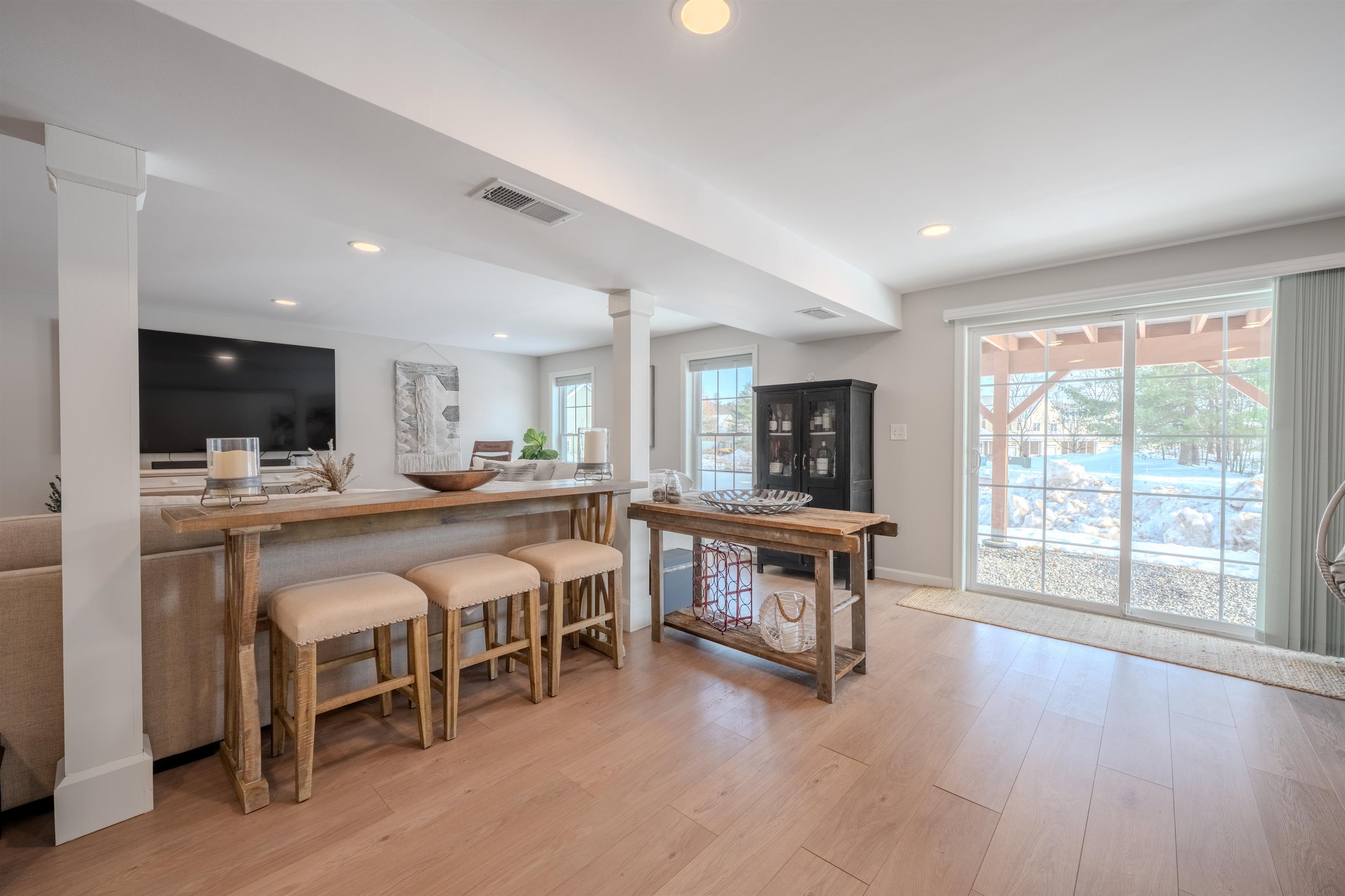 4 Crown Point Circle Merrimack, NH 03054 - Photo 36 of 59