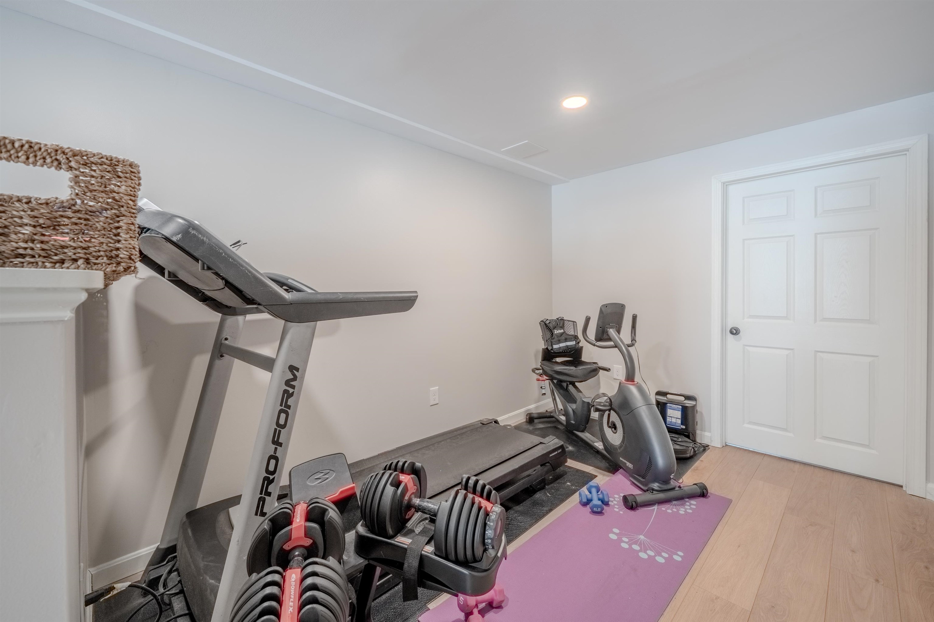 4 Crown Point Circle Merrimack, NH 03054 - Photo 39 of 59