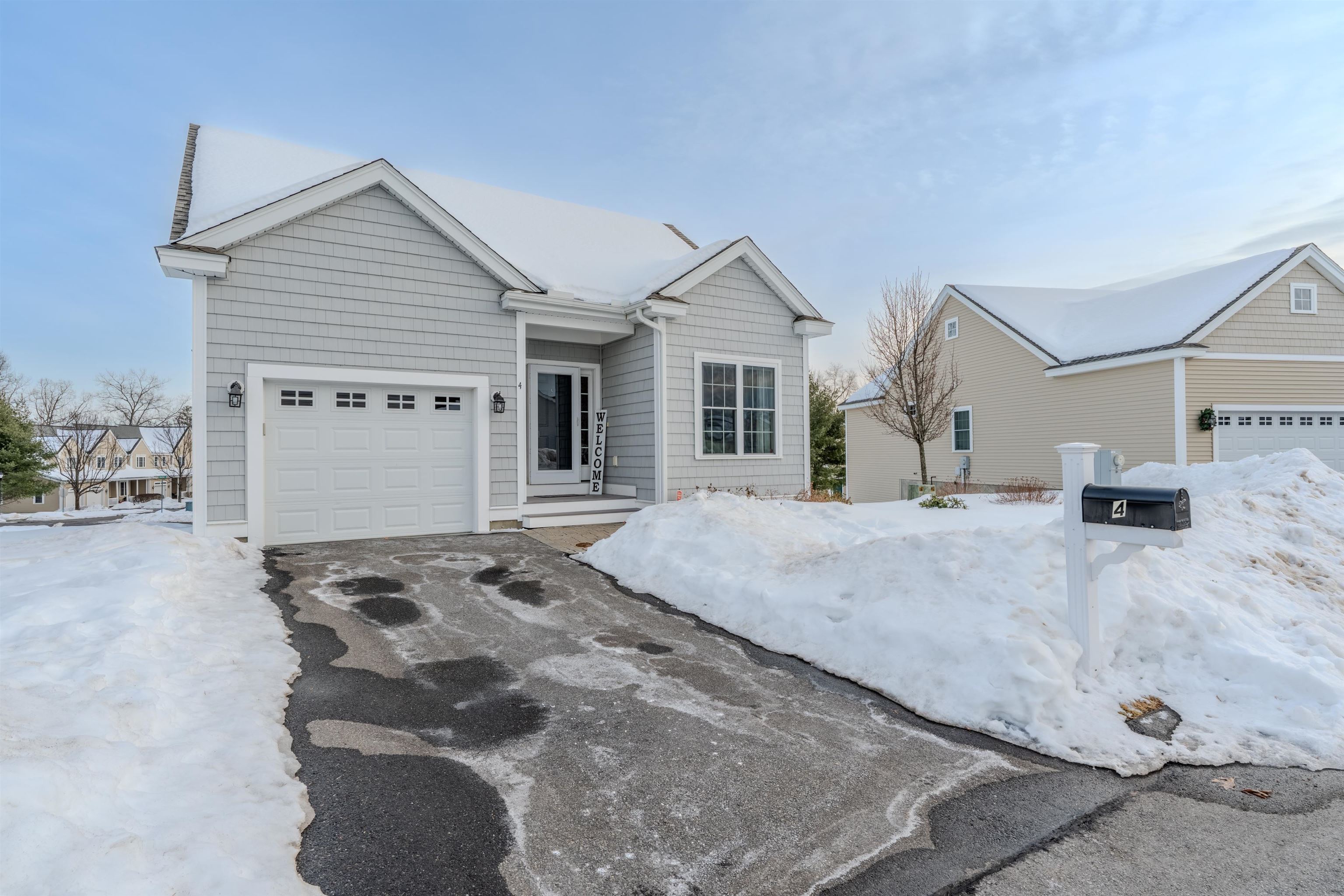 4 Crown Point Circle Merrimack, NH 03054 - Photo 47 of 59