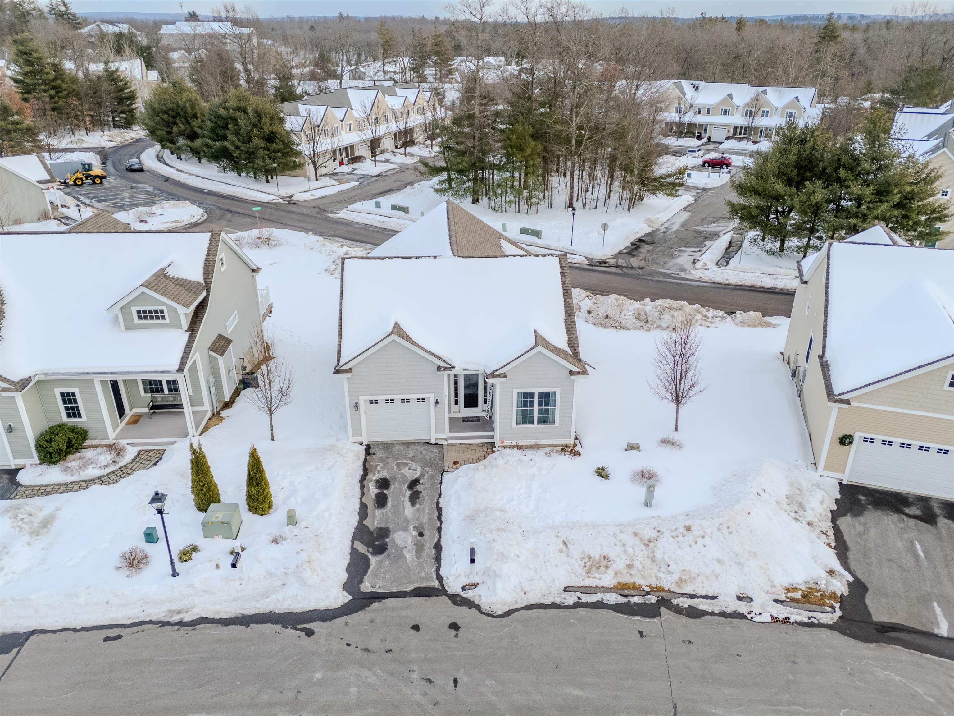 4 Crown Point Circle Merrimack, NH 03054 - Photo 51 of 59