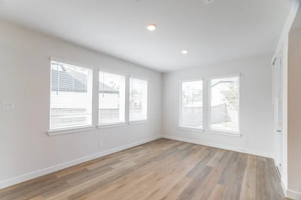 $6,000 | 11 Mariposa Wds Drive, Tomball, TX 77375