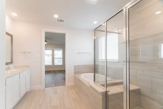 $6,000 | 11 Mariposa Wds Drive, Tomball, TX 77375