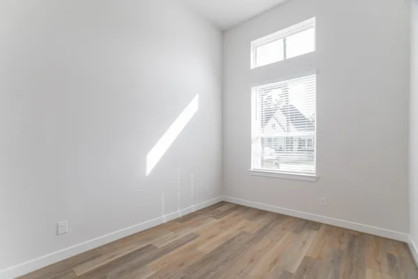 $6,000 | 11 Mariposa Wds Drive, Tomball, TX 77375