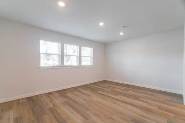 $6,000 | 11 Mariposa Wds Drive, Tomball, TX 77375