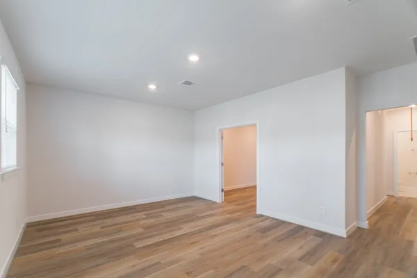 $6,000 | 11 Mariposa Wds Drive, Tomball, TX 77375