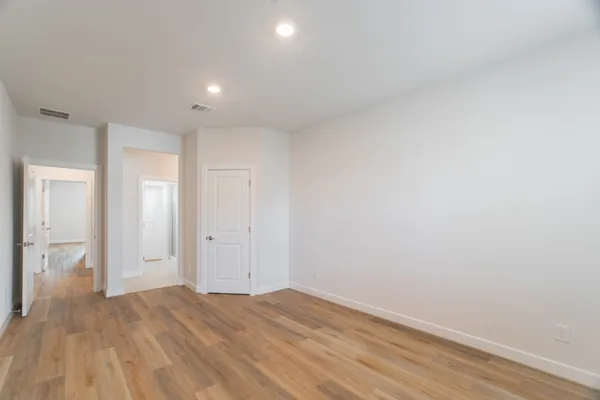 $6,000 | 11 Mariposa Wds Drive, Tomball, TX 77375