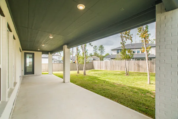 $6,000 | 11 Mariposa Wds Drive, Tomball, TX 77375