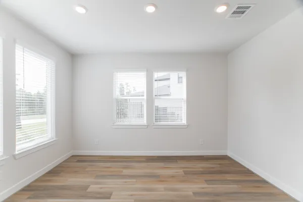 $6,000 | 11 Mariposa Wds Drive, Tomball, TX 77375