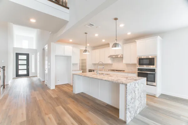 $6,000 | 11 Mariposa Wds Drive, Tomball, TX 77375