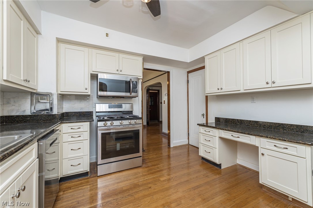3577 Tullamore Road Cleveland, OH 44118 - Photo 7 of 27 Gallery Image 7