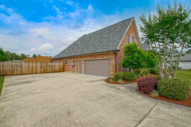 347 Leeds Street Slidell, LA 70461 - Photo 3 of 48