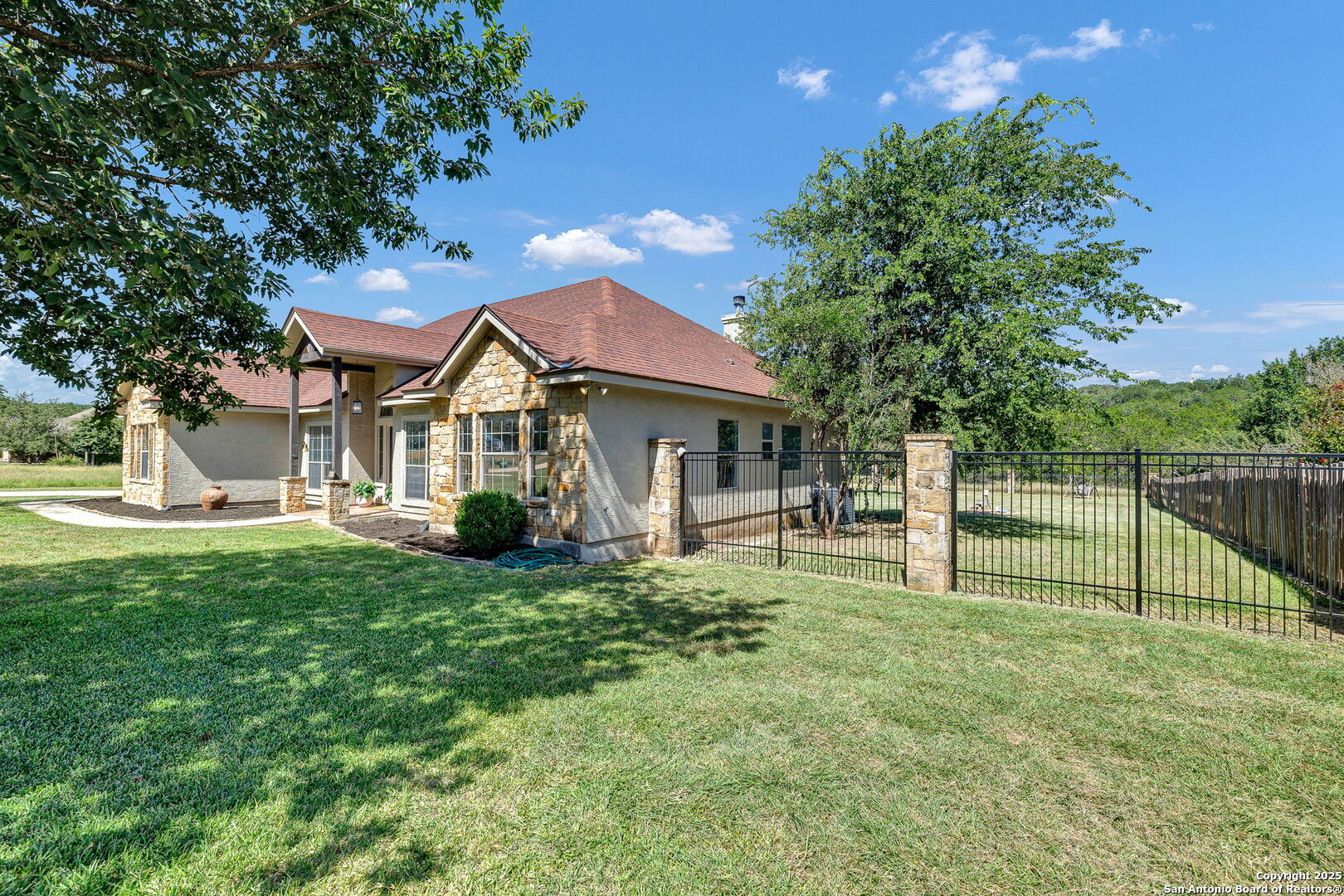 913 Long Meadow Spring Branch, TX 78070 - Photo 4 of 50