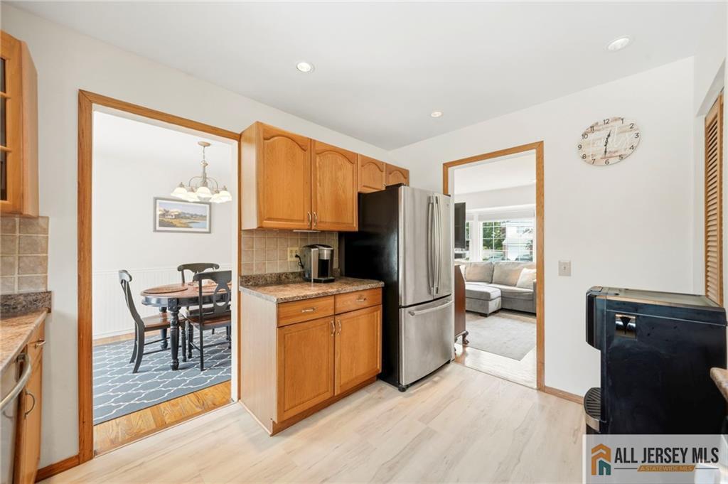 56 Ferris Road Edison, NJ 08817 - Photo 14 of 28 Gallery Image 14