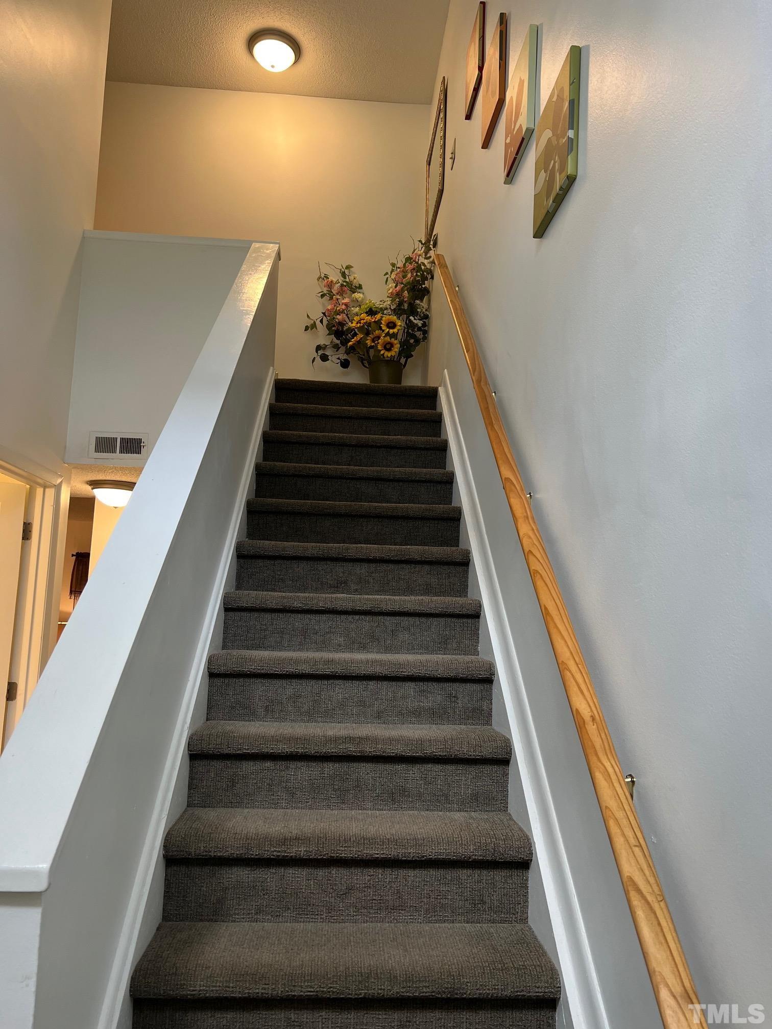 700 Godwin Court Raleigh, NC 27606 - Photo 10 of 20 a view of entryway