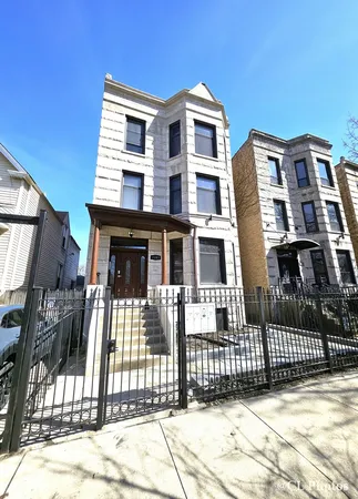 $3,400 | 2307 North Spaulding Avenue, Unit 1, Chicago, IL 60647