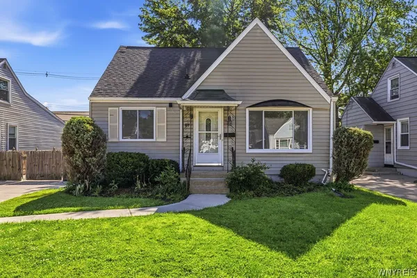 $220,000 | 57 Wrexham Court North, Tonawanda, NY 14150