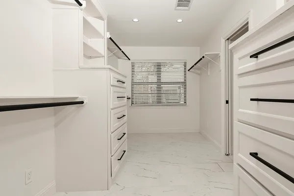 $798,700 | 29 North Havenridge Drive, The Woodlands, TX 77381